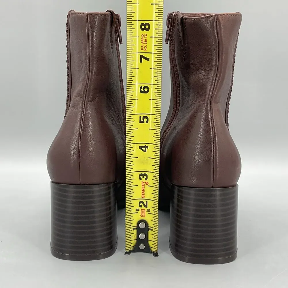 Clarks Women's Ankle Boots in Mauve Brown